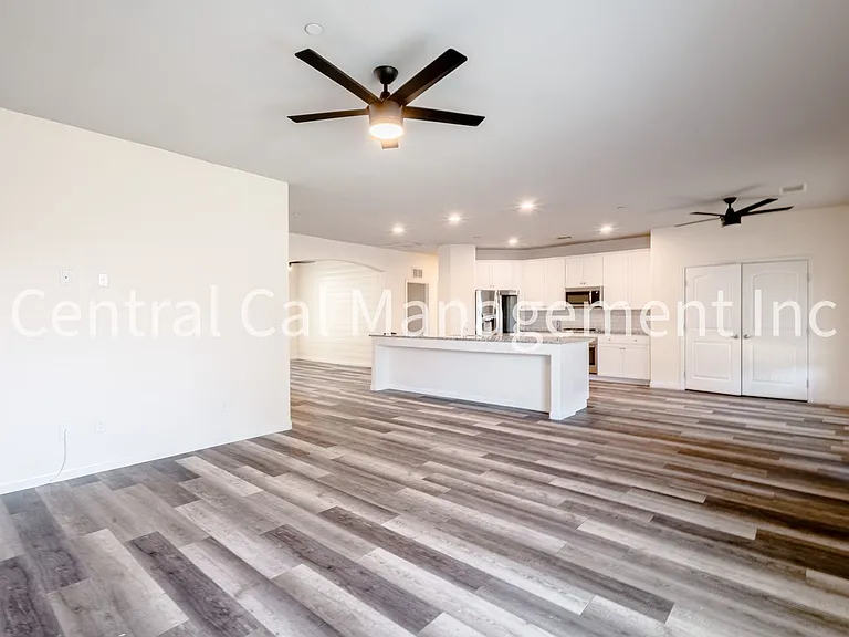 6518 Bangor Pl — Photo 5