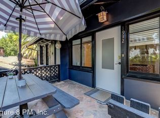 1912 Hillcrest Rd, Los Angeles, CA 90068