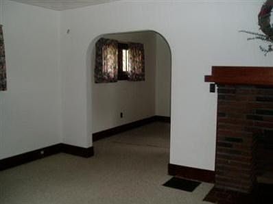 5th image of 723 Greenlawn Ave