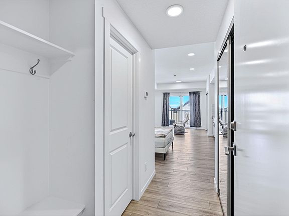 4th image of 864 Secord Blvd NW #301