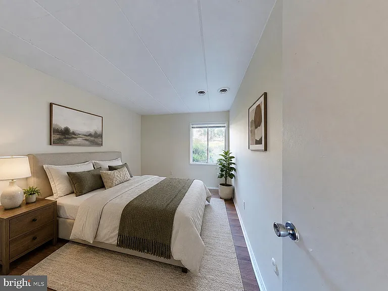 2622 Fort Farnsworth Rd #216 — Photo 11