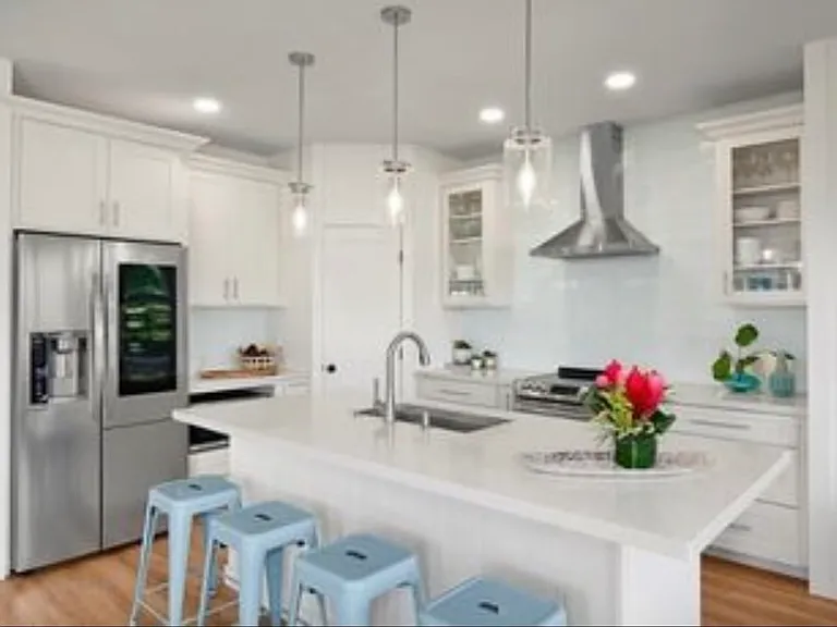 2515 Texeira Loop — Photo 2