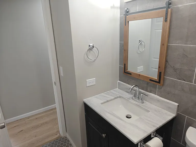 2208 Kensington Dr — Photo 7