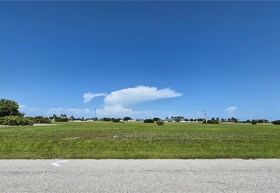 1st image of 109 NW 32nd Pl
