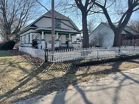 5th image of 3992 E Berrien St