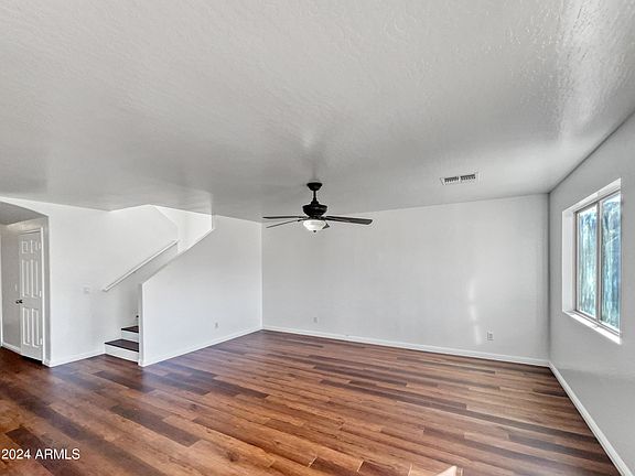 3rd image of 11141 W COLLEGE Drive