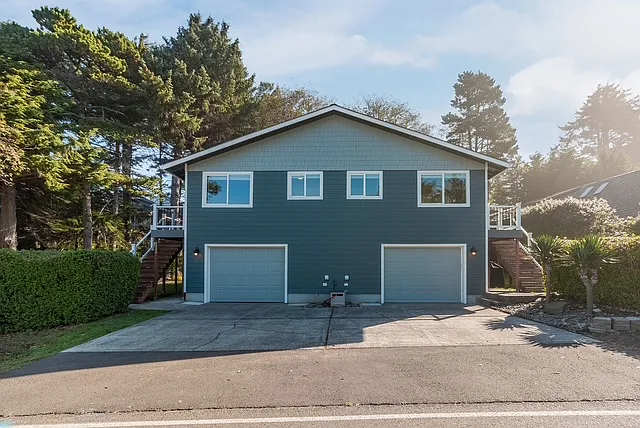 2346 NW Keel Ave — Photo 7