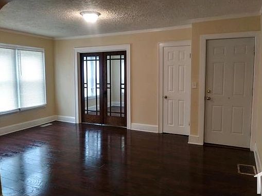 4th image of 1228 N Rockton Ave #1S