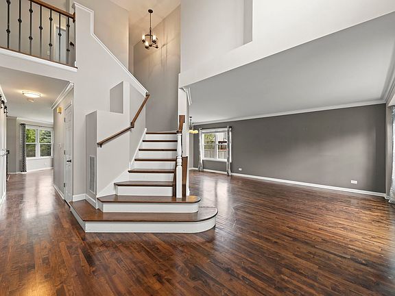 4th image of 808 Livingston Ct