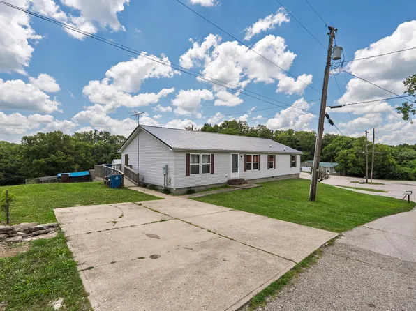 225 Church St, Corinth, KY 41010