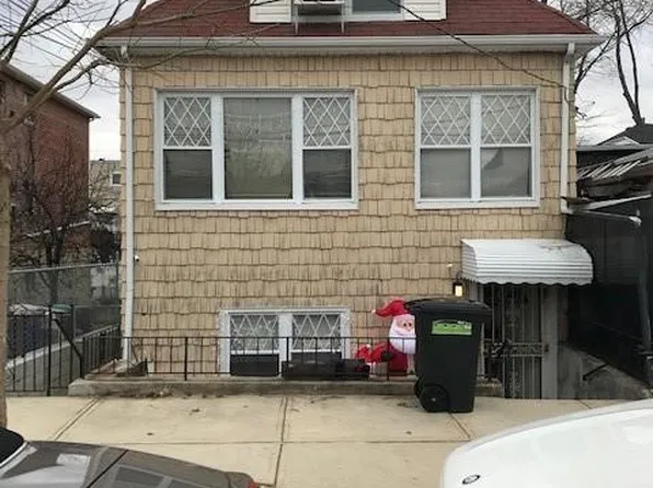 1555 Ohm Ave, Bronx, NY 10465