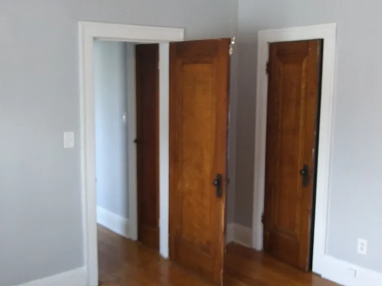 Hayes Hall — Photo 15