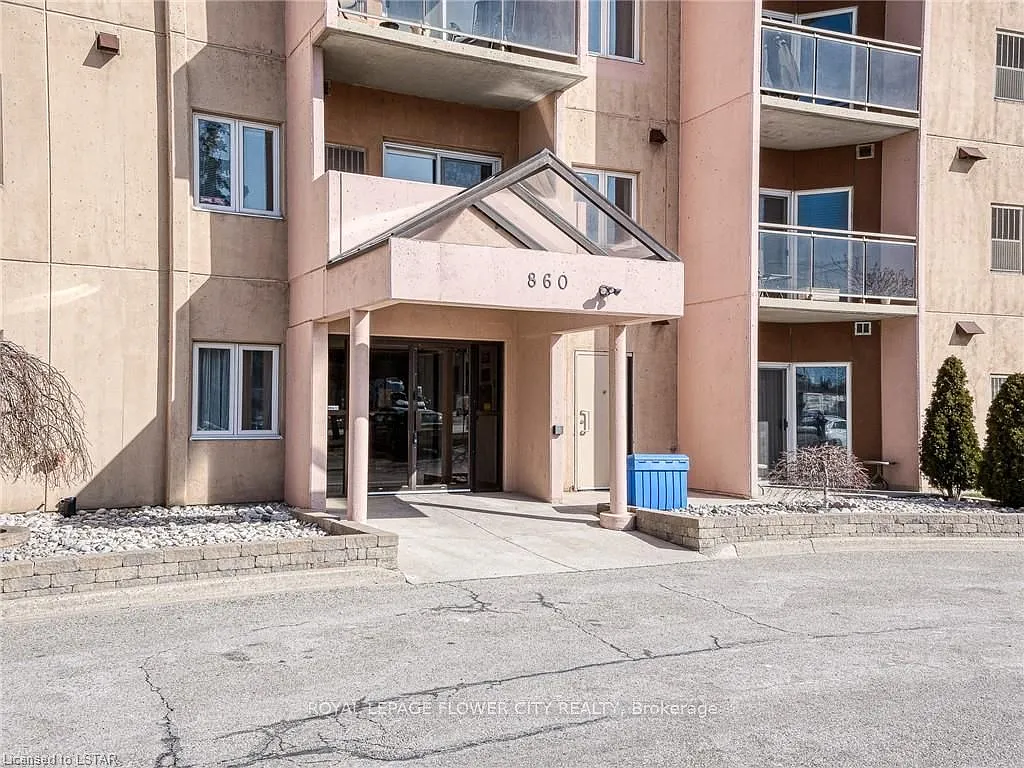 2 bed, $1,799 — Photo 2