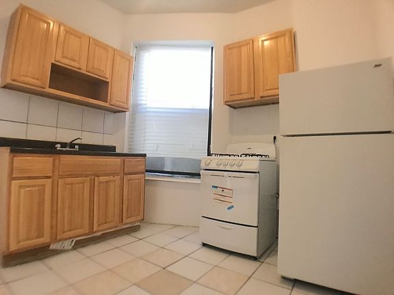 3rd image of 301 W 141st St APT 3E
