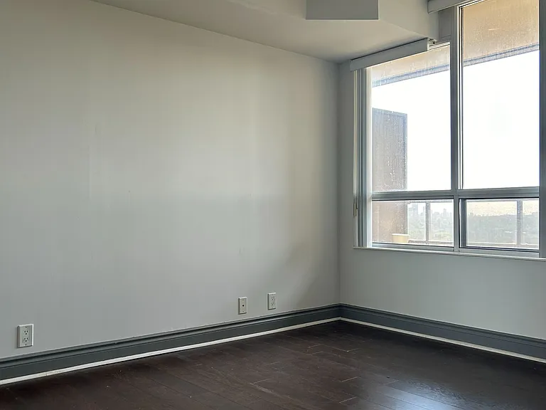 80 Harrison Garden Blvd #1625 — Photo 13