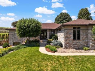 1612 Savannah Way, Waunakee, WI 53597