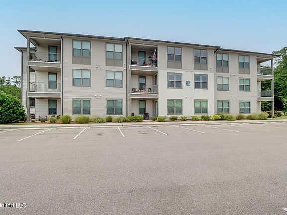 2nd image of 2501 Bienville Blvd #524