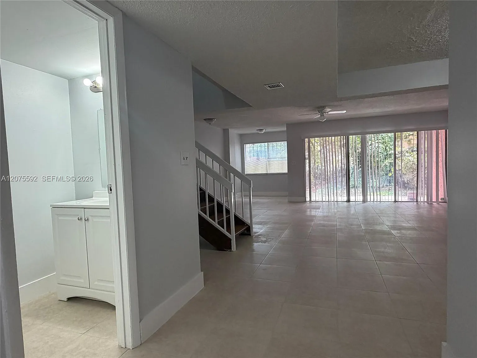 Wimbledon Townhouse I-10 — Photo 4