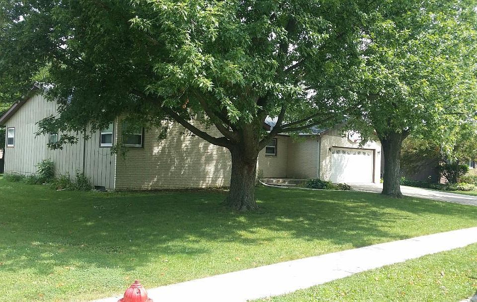 2nd image of 1035 Parkview Dr