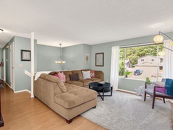 2nd image of 12409 NE 149th St
