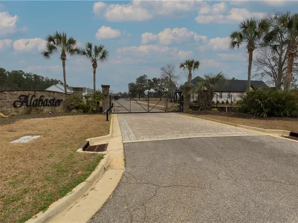 2774 Alabaster Ct, Semmes, AL 36575