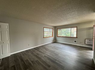 14021 SE Stark St #19, Portland, OR 97233