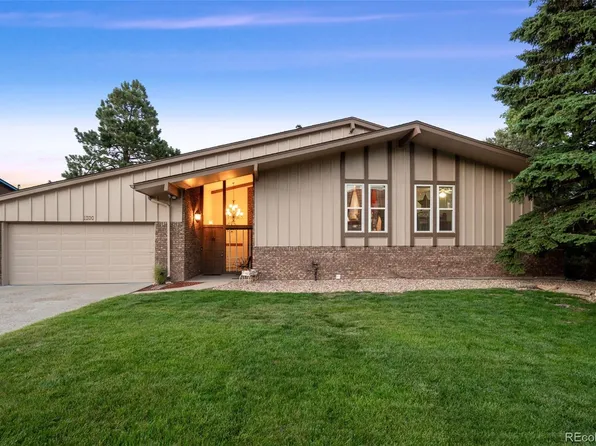 1300 S Foothill Drive, Lakewood, CO 80228
