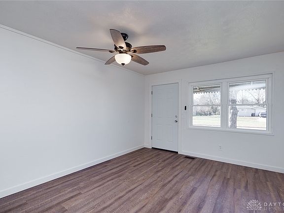 4th image of 3972 Brumbaugh Blvd