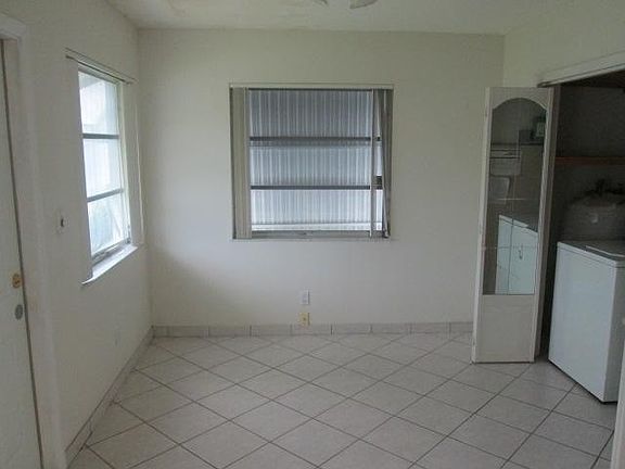 5th image of 3124 Sheridan Ln #173