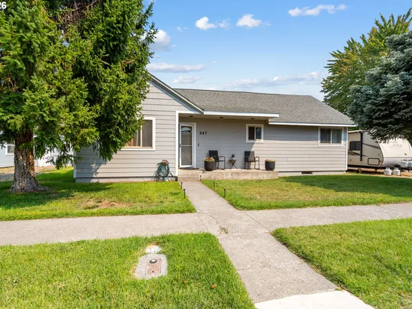 647 E Hurlburt Ave, Hermiston, OR 97838