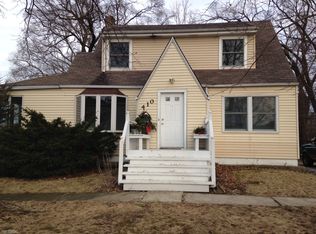 410 E 17th St, Lombard, IL