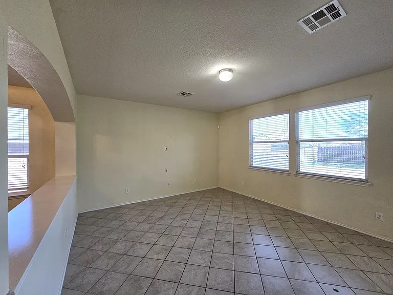 5000 Willamette Ln — Photo 9