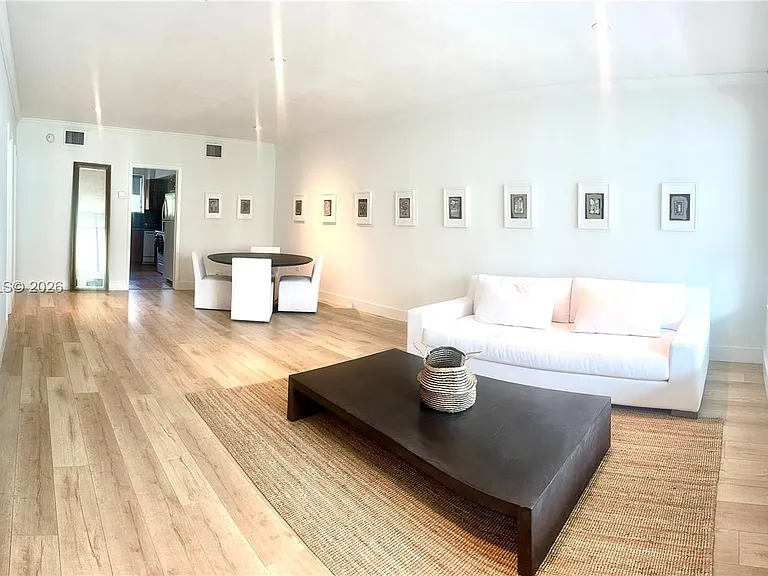 10178 Collins Ave #205 — Photo 5