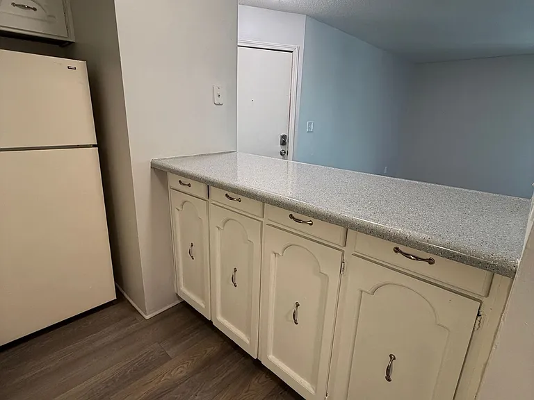 6504 Ravena Rd — Photo 8