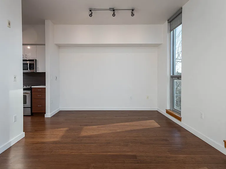 Central Eastside Lofts | Westmoreland Dining Room