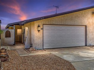 195 Summit View Dr, Calimesa, CA 92320