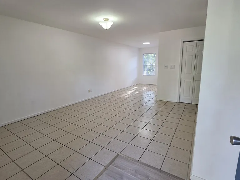 234 Adcock Rd #J — Photo 2