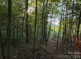 7 W Legacy Dr, Hendersonville, NC 28739