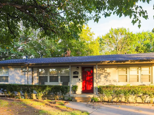10959 Park Oak Cir, Dallas, TX 75228