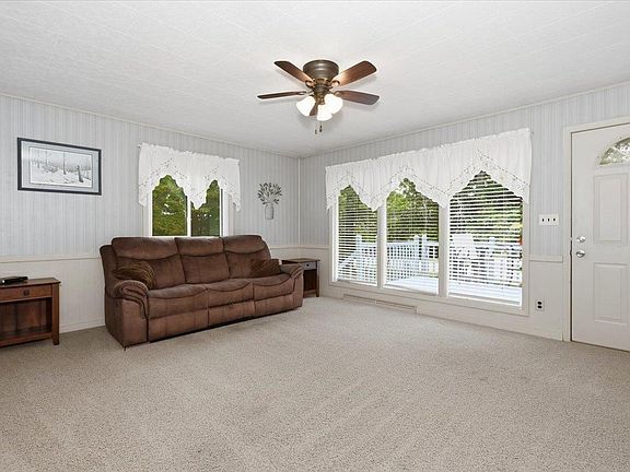 5th image of 5121 Independence Rd