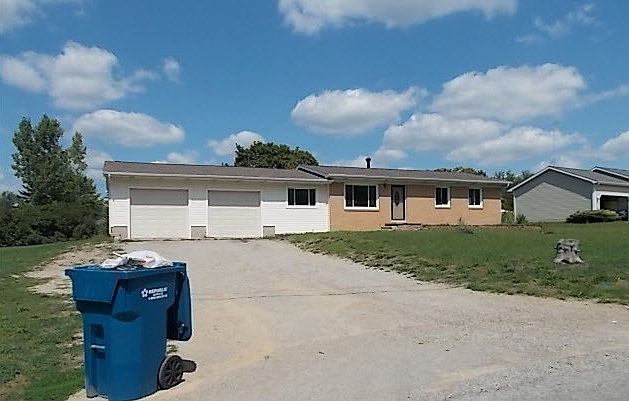 1st image of 3722 Noland Dr