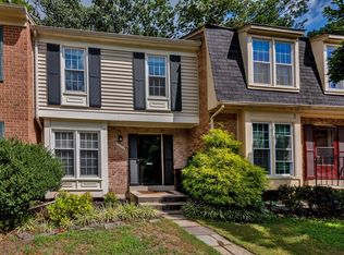 10013 Maple Leaf Dr, Gaithersburg, MD 20886