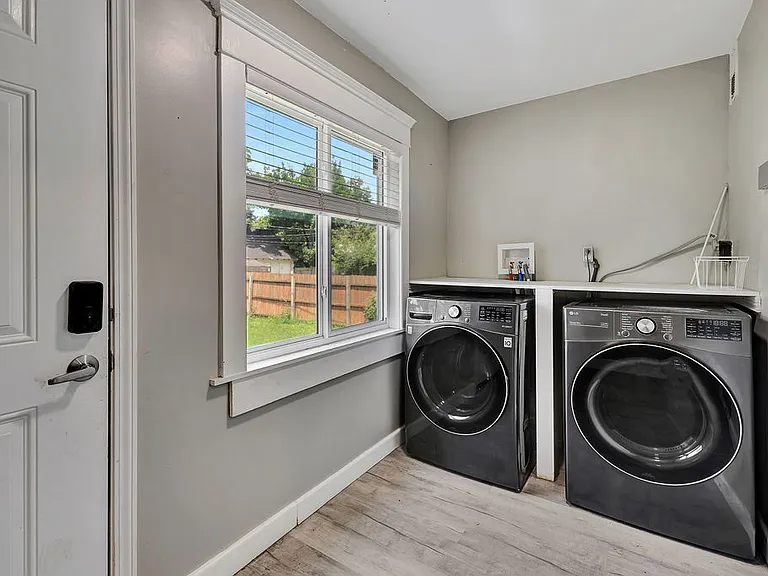 14 McKinley St #1 — Photo 32