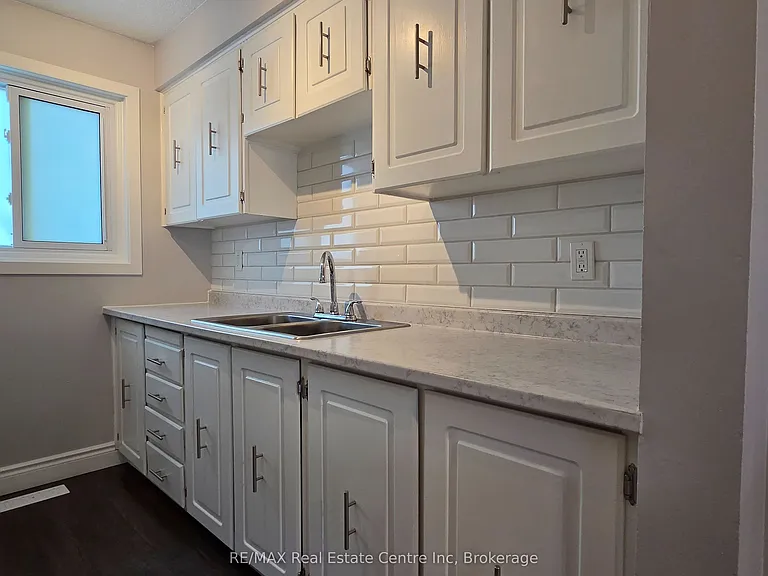 31 Greengate Rd #101 — Photo 5