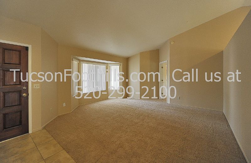 1st image of 1533 W Canyon Shadows Ln