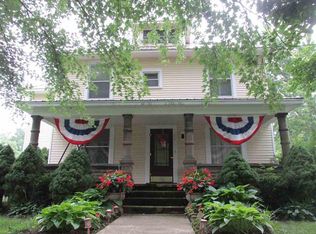120 S Main St, Laketon, IN 46943