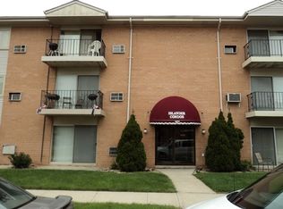 1900 Canal St APT 1A, Blue Island, IL 60406