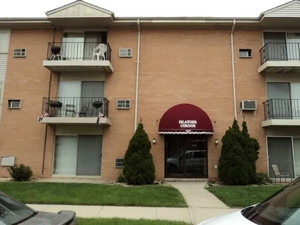 1900 Canal St APT 1A, Blue Island, IL 60406