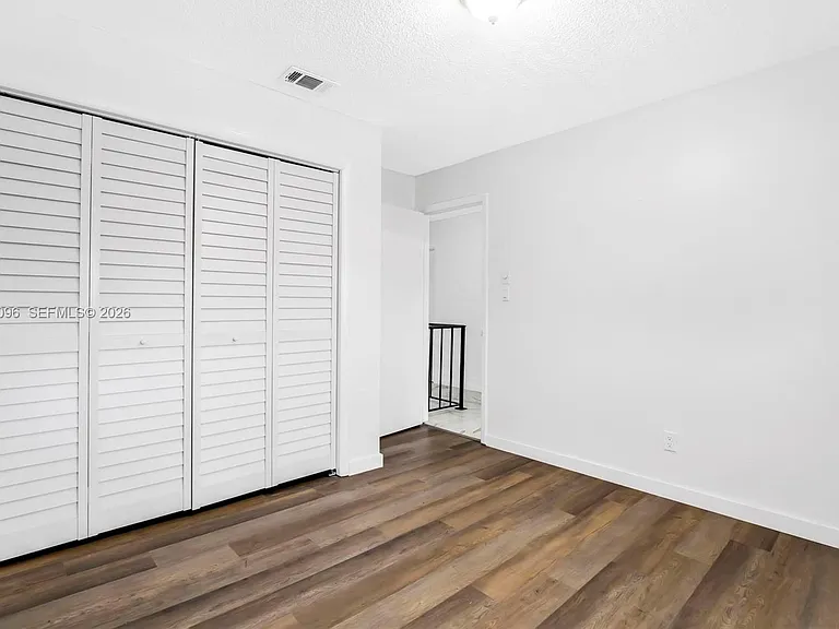 22 Canterbury Ln #22 — Photo 27