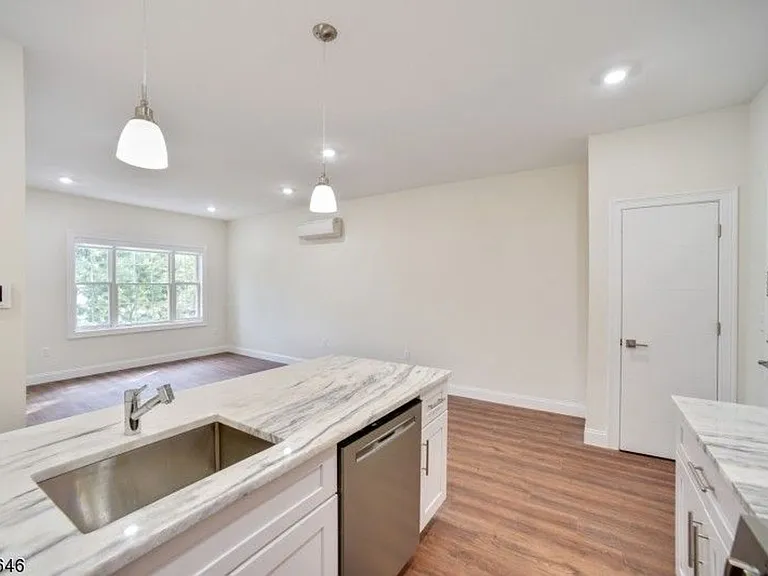 Park & Broad- New Development, 2 Beds/2 Baths, Parking and Storage — Photo 7